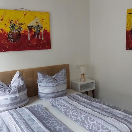 Ferienwohnung Lieser Am Markt Buitenkant foto